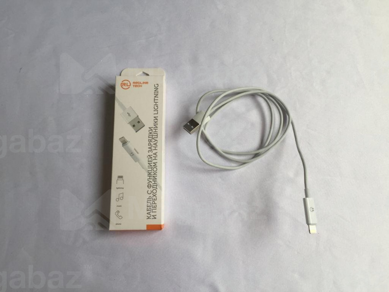 USB-кабель_Apple-- Lightning + вход Lightning для наушников_Red Line_белый_1м