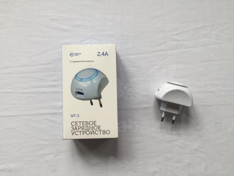 УЗУ блок-сеть_выходы USB 2400 mA/USB 2400 mA_Red Line_NT-3_белый